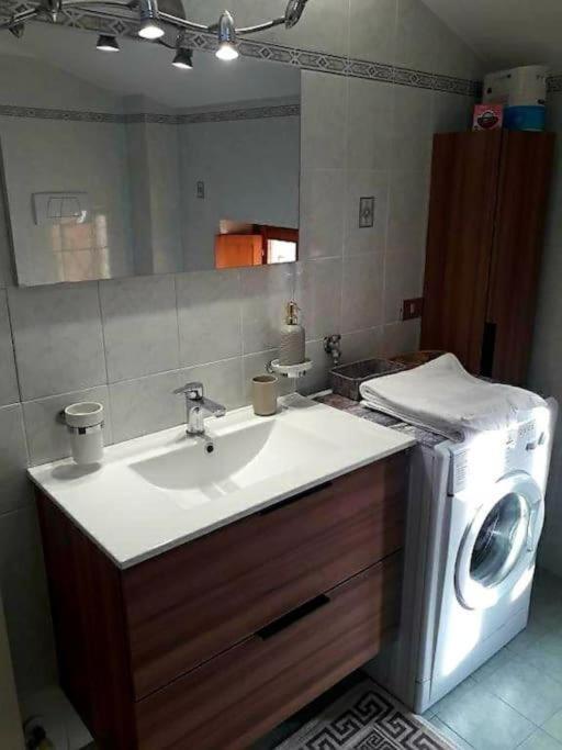 B&B Via Roma N. 12 Valfabbrica Buitenkant foto