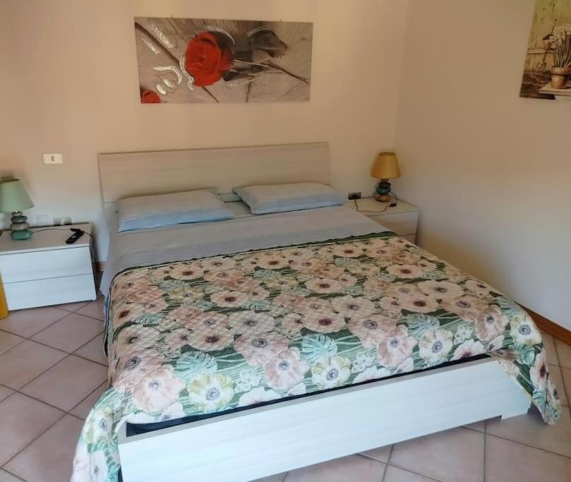 B&B Via Roma N. 12 Valfabbrica Buitenkant foto