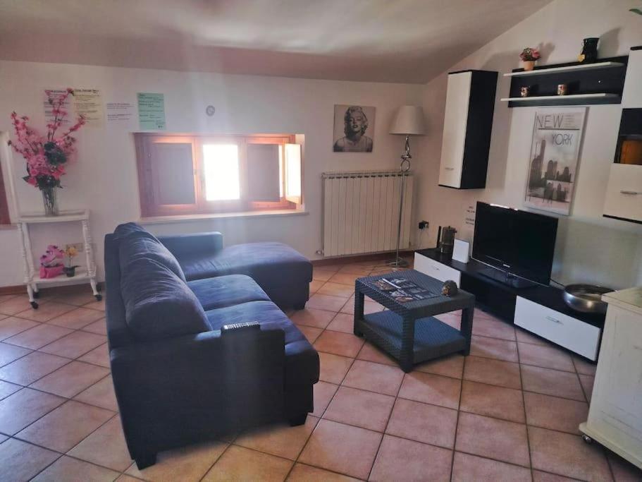 B&B Via Roma N. 12 Valfabbrica Buitenkant foto